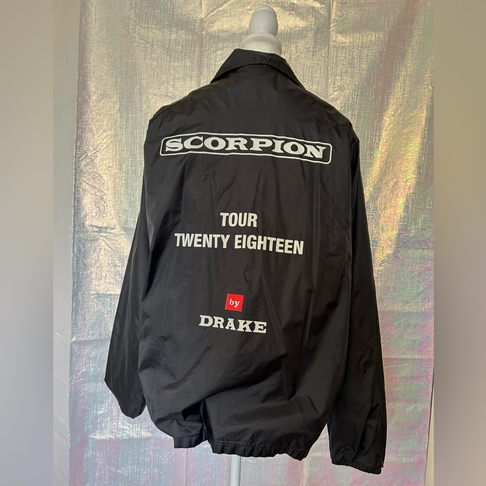 Black Drake Scorpion Tour Windbreaker. Size 2XL.